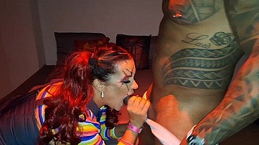 DEI PRO MARIDO DA MINHA AMIGA NA FESTA A FANTASIA