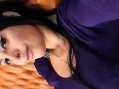 Big boob brunette masturbates on webcam