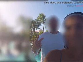 Brazilian Hotwife - Exibicionismo no Beach Park - Fortaleza - Brasil