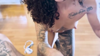 SKINNY 18-YEAR-OLD VISITED FAMOUS MC AND FUCKED EVEN ON THE PIANO