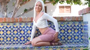 Bold Teen Blonde Victoria Bares Her Tits Publicly, Sparks Desires