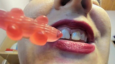 Sharp Big Teeth Eat and Gummies - Hardcore vore