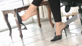 ElegantHouseShoesDangling (WMV)