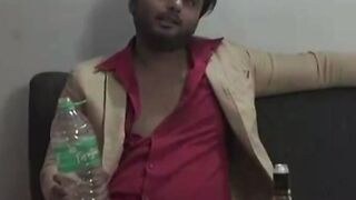 Dildar Suna Jaye To Aati Hai Sambhalne Wali Behencal Nangi Chudai Hd