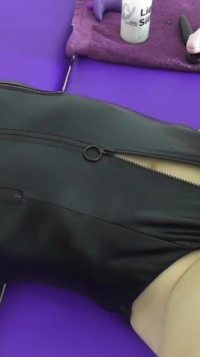 Anal play with Lucy Love