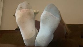 KNEEL AND SNIFF MY STINKY SWEATY DIRTY SOCKS AND FEET!
