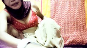 Real Indian Husband and Wife Private Moments (Homemade Couple Video)