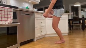 Bare Toe Stubbing WMV