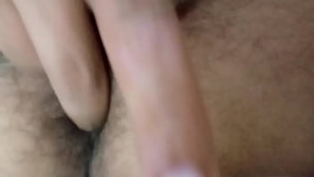 Me estaba tocando y tocando y no aguante delicioso orgasmo