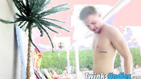 ”Dustin Fitch is looking for some prick while on vacation”