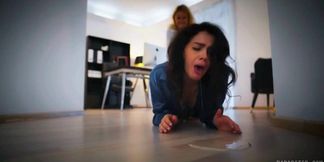 Alien worm invades home, Valentina Nappi dominates lesbian fuckshow