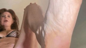 MILF Giantess foot trample - 720 HD