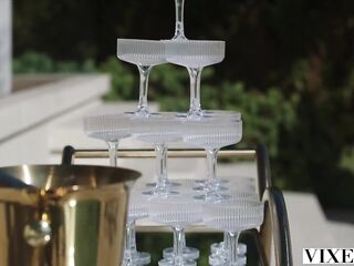 VIXEN Glamorous Tiny Besties Molly Little & Xxlayna Marie Have Wicked Secret Trio