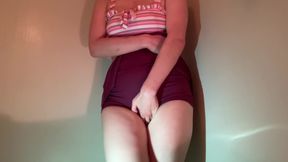 Verified Amateurs In G Cup Girls Who Are Waiting For Friends But Want To Pee And Desperately Endure But Pee