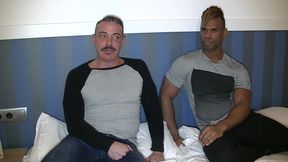 2141 sexy daddy baise bareback par un black muscle tbmj ai adore filme ce ...