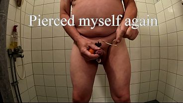 amateur piercing him self in the dick