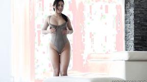 ”Nikki Waine Loves Ebony huge black cock”