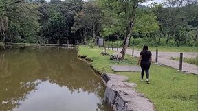 A procura de um cavalo encontrei um cabrito e sujei no anal