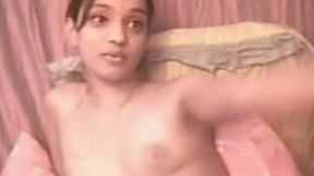 Amateur Indian babe shows her tits and pussy for the webcam