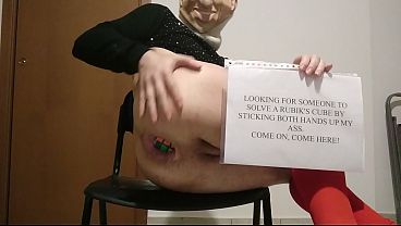 Looking for someone to solve a Rubik'_s cube by sticking both hands up my ass
