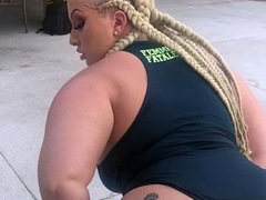 Blonde emo amateur solo masturbation