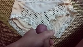 Sịp m&agrave_u da chấm bi  | Cum on panties compilation the best!