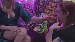 Yoshi Watches Brie Lovely Suck off Ryley Rails