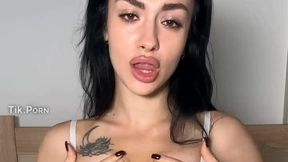 Social Media Creator @darianaa @Showing Boobs and #Solo #Sexy Lingerie #Brunette #Small Tits nsfw sexy gratis | Tik.Porn