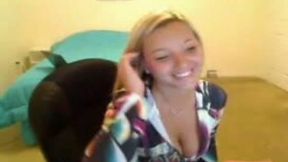 Beautiful blondie with cute face flashing her titties