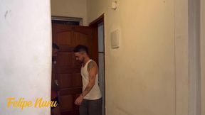 nerd na aula pratica de sexo com o pretinho