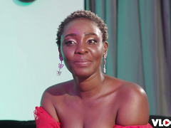Busty Ebony Zaawaadi Sex Desires Fulfilled