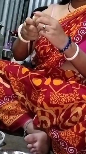 Stunning moment from &quot;Sali jub soaur ghore se Jamai daa k ghor gaye tub Usko Ekela Ghorme Without Condom pe Choda&quot;