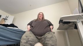 SSBBW Fatass In Fat Fuck Pants