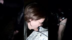 comme promis ma video exhibe-baise de samedi dans la nuit sur un parking avec ...