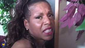 Ebony MILF Semmie De Suora Gets a Serious Pounding