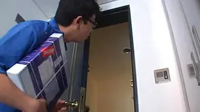 Hot mature chick with massive ass seduces a sales agent 3