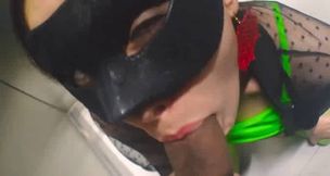 humm vide moi les couilles