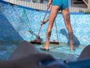 80 The boss got excited about cleaning the guy and couldn’t resist fucking him