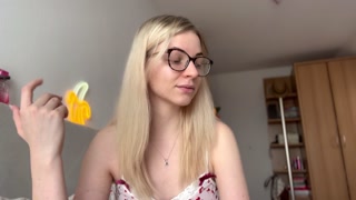 How to introduce your (femdom) kink to your partner