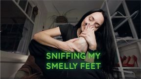 Sniffing My Smelly Feet Candid -Watch Stella Slip Into Scentspace from Huffing her Own Stinky Feet - 4K MP4