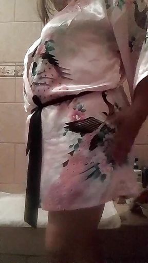 Mature Stepmother Accidentally Sends a Hot Video to Her