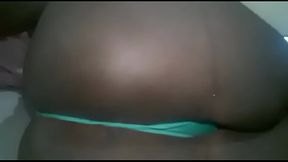 Negra culona jaslene