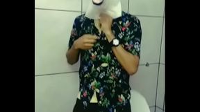 Unic&oacute_rnio militar (fuma&ccedil_a)