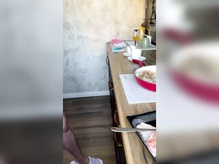 Stripped hawt mother i'd like to fuck preparing breakfast - Live broadcast from Impure Lady