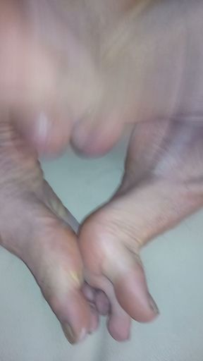 My cock loves feet