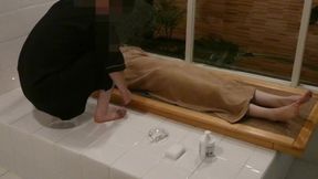 可愛いギャルのおっぱいが大きい理由は、、、クチコミの高いマッサージにあった。いく。いく。もうだめ。今日も巨乳ギャルのおまんこに◯◯◯ 個人撮影　主観動画　スタイル抜群　リアル