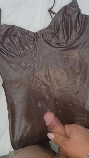 Cum in a latex dress
