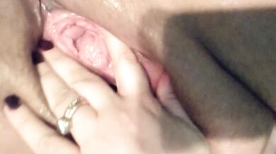 Fat and worthless slut needs attention. Please use me