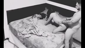 Coloquei uma c&acirc_mera escondida em casa e flagrei meu vizinho comendo minha esposa... Parte 2 . Completo no Red