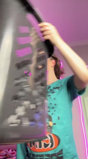 Homemade trans amateur shows off her assets